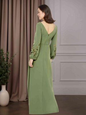 A-Line/Princess Scoop Neck Long Sleeves Floor-Length Mother of the Bride Dresses with Cut-Out Detail