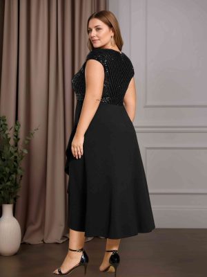 A-Line/Princess V-Neck Short Sleeves Asymmetrical Plus Size Mother of the Bride Dresses with Sequins