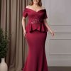 Mermaid/Trumpet Off-The-Shoulder Short Sleeves Floor-Length Plus Size Mother of the Bride Dresses with Sequins & Appliques