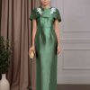 Sheath/Column Round Neck Cap Sleeves Floor-Length Mother of the Bride Dresses with Appliques