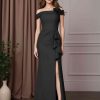Trumpet/Mermaid Off-The-Shoulder Sleeveless Floor-Length Mother of the Bride Dresses with Ruffles,3D Flowers & Split Side