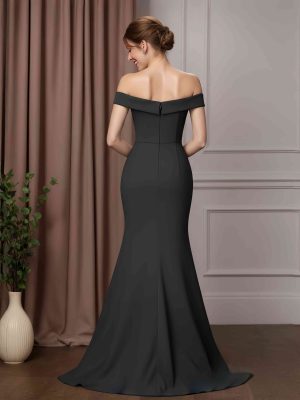 Trumpet/Mermaid Off-The-Shoulder Sleeveless Floor-Length Mother of the Bride Dresses with Ruffles,3D Flowers & Split Side